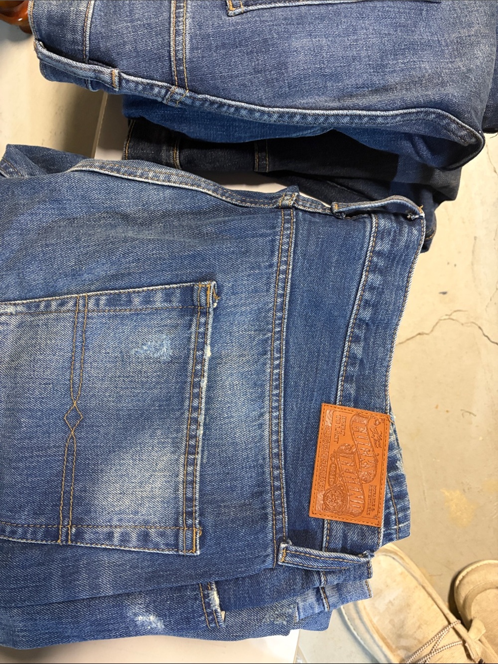 Lucky Brand Men's Medium Blue Relaxed Jeans